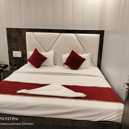 Hotel Kbs 勒克瑙 外观 照片