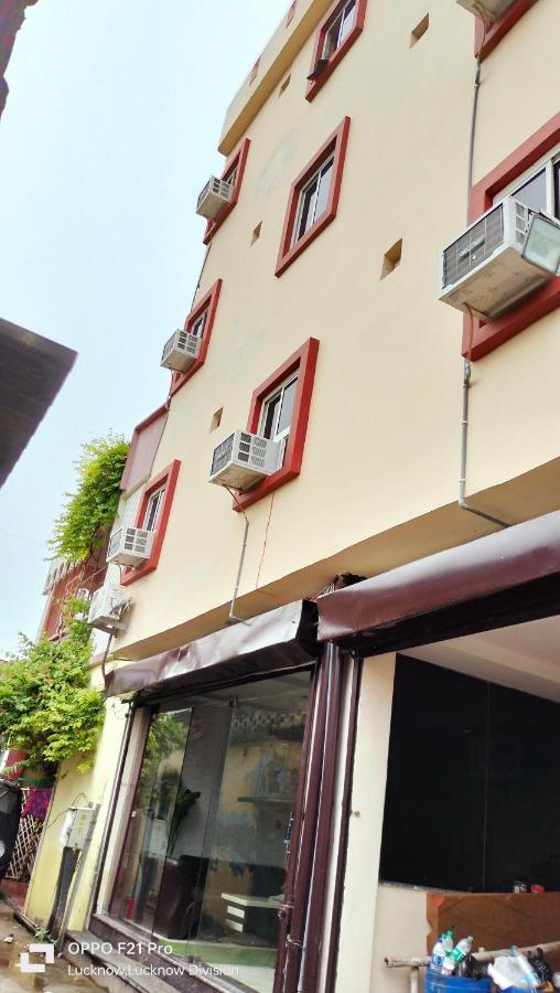 Hotel Kbs 勒克瑙 外观 照片